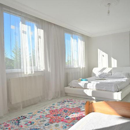 Ahmet Teacher Hotel,6 Minutes From The Airport Arnavutkoy Экстерьер фото