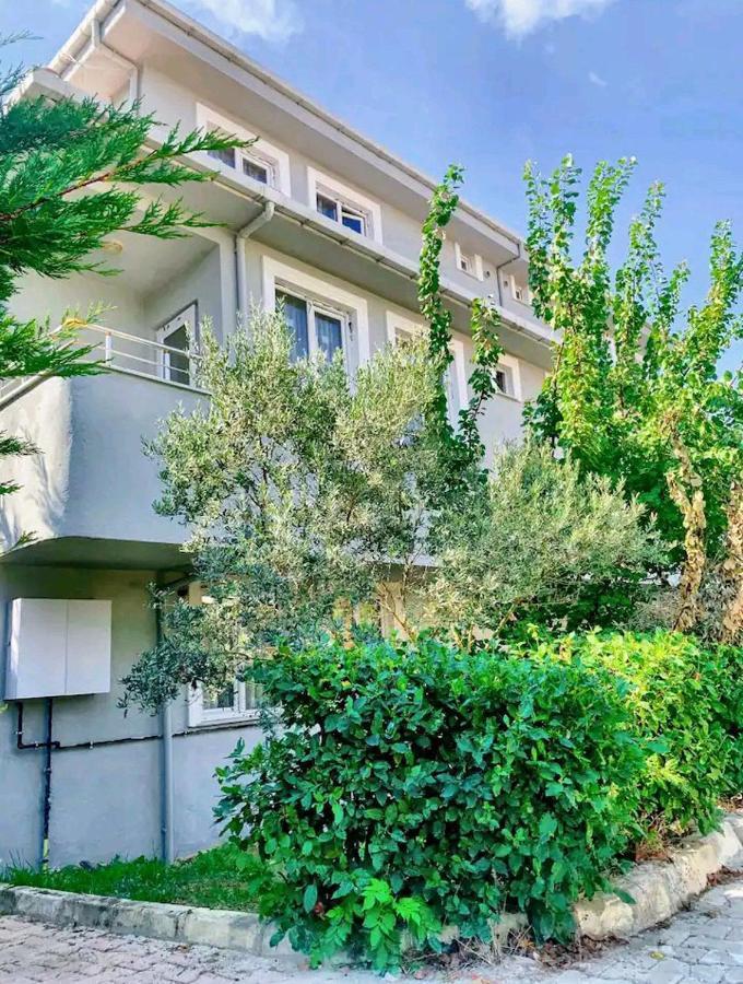 Ahmet Teacher Hotel,6 Minutes From The Airport Arnavutkoy Экстерьер фото