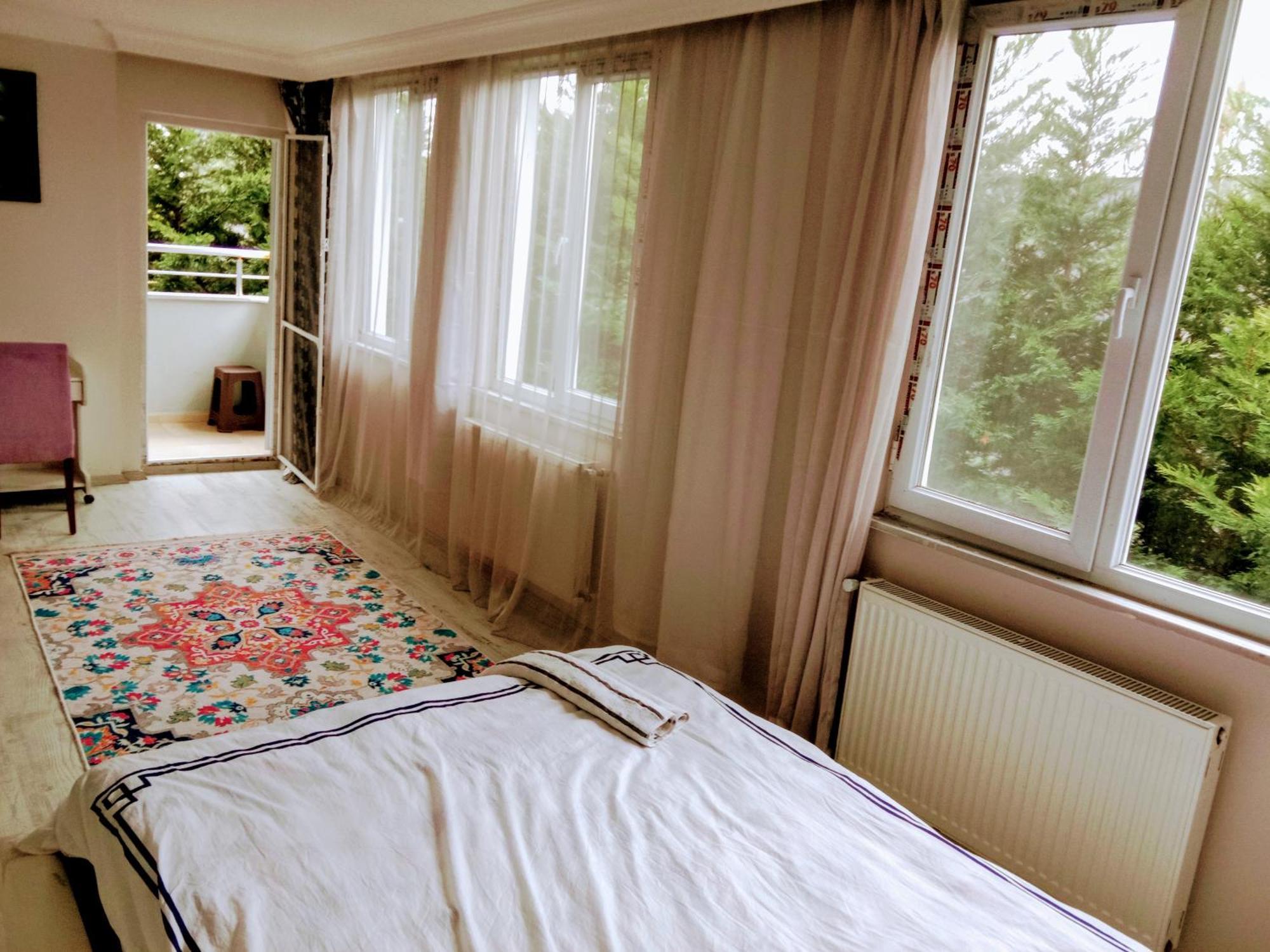 Ahmet Teacher Hotel,6 Minutes From The Airport Arnavutkoy Экстерьер фото