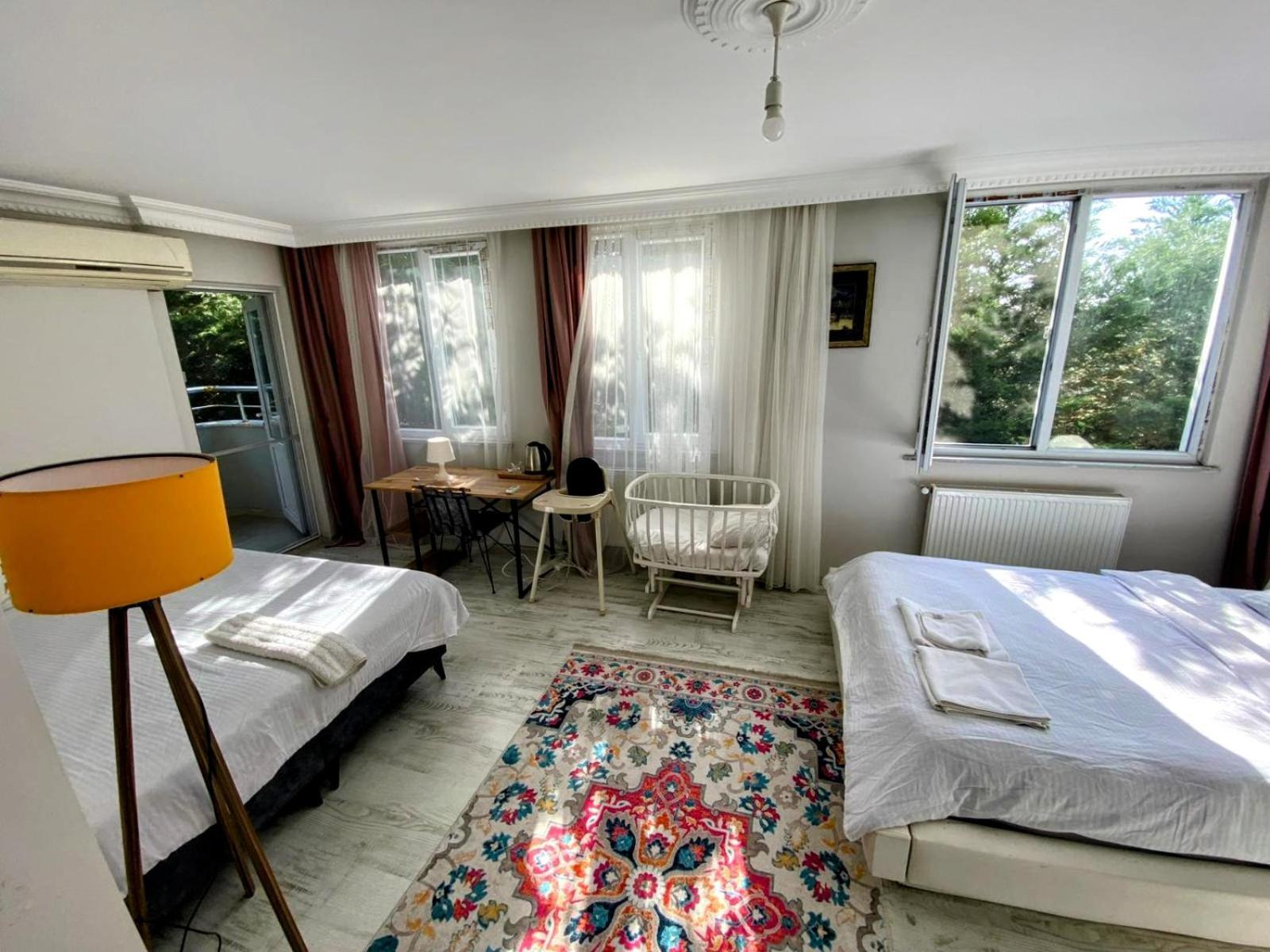 Ahmet Teacher Hotel,6 Minutes From The Airport Arnavutkoy Экстерьер фото